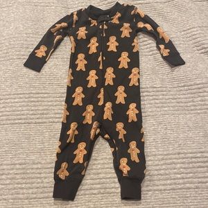 Hanna Anderson Gingerbread Man sleeper - size 75/ 12-18mo